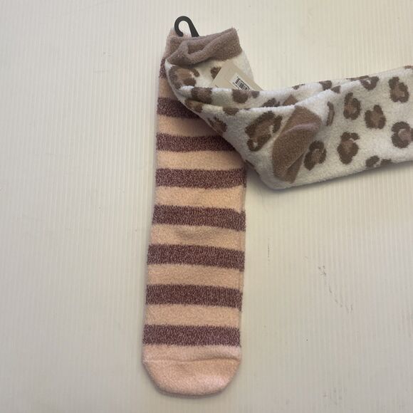 NWT Lucky Brand Soft Cozy ( Lounge Socks )/ 2 Pairs - Picture 2 of 5